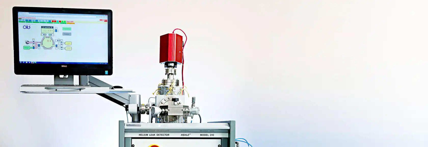 High Sensitivity Helium Leak Detector